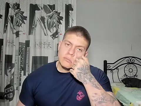 Snapshot of regan_jhonso chatting on November 14, 8:01 pm regan jhonso online show from November 14, 8:01 pm