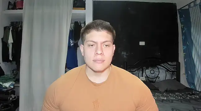 Snapshot of regan_jhonso chatting on March 11, 5:57 am regan jhonso online show from March 11, 5:57 am