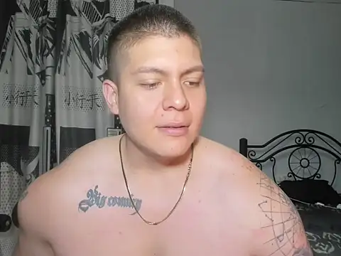 Snapshot of regan_jhonso chatting on November 6, 9:35 am regan jhonso online show from November 6, 9:35 am