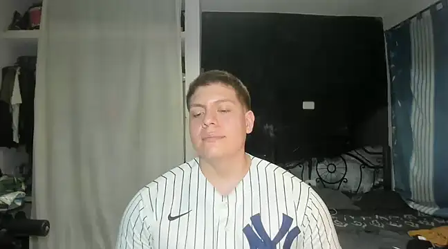 Snapshot of regan_jhonso chatting on March 15, 7:42 am regan jhonso online show from March 15, 7:42 am