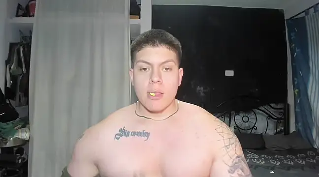 Snapshot of regan_jhonso chatting on February 24, 5:00 am regan jhonso online show from February 24, 5:00 am