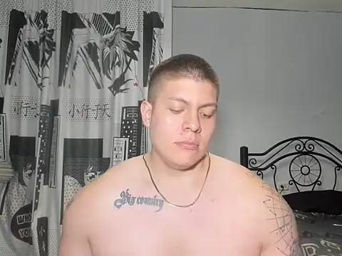 Snapshot of regan_jhonso chatting on October 17, 5:55 am regan jhonso online show from October 17, 5:55 am