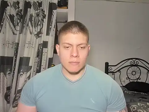 Snapshot of regan_jhonso chatting on October 1, 6:07 am regan jhonso online show from October 1, 6:07 am