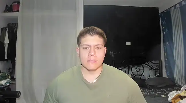 Snapshot of regan_jhonso chatting on March 16, 4:09 am regan jhonso online show from March 16, 4:09 am