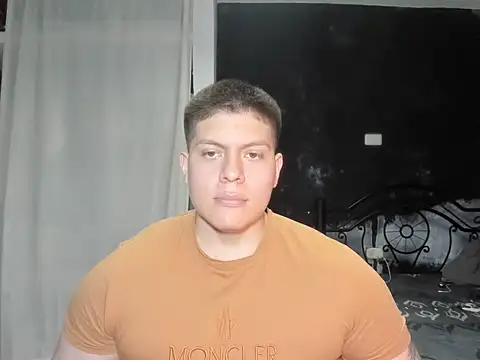 Snapshot of regan_jhonso chatting on February 25, 11:15 pm regan jhonso online show from February 25, 11:15 pm