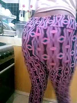 zainabsmile online show from November 3, 5:05 pm