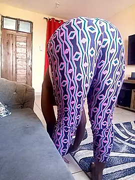 zainabsmile online show from January 11, 8:32 am