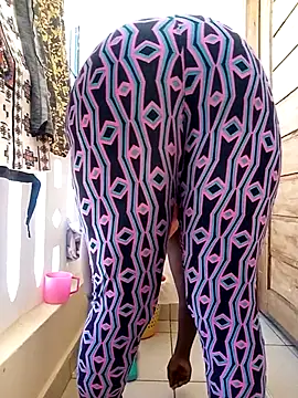 zainabsmile online show from November 11, 12:00 pm