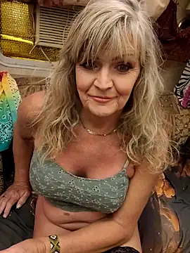 annika lately online show from March 18, 2:48 am