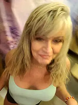 annika lately online show from November 28, 10:32 pm