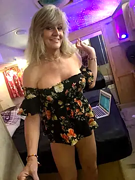annika lately online show from September 29, 2:29 am