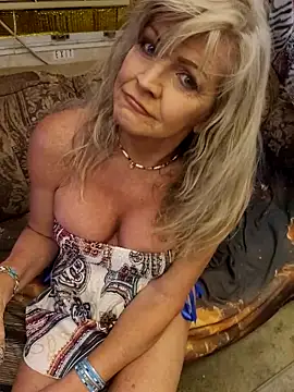 annika lately online show from May 20, 6:38 pm