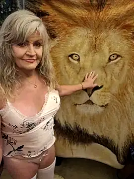 annika lately online show from February 23, 2:35 am