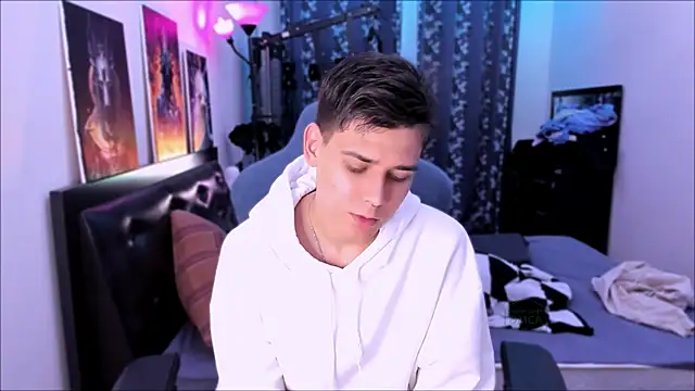 Foxicfu online show from September 28, 2:13 pm