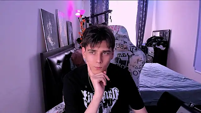 Foxicfu online show from February 21, 10:06 am