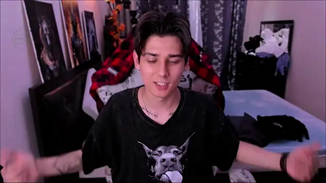 Foxicfu online show from May 11, 1:01 pm