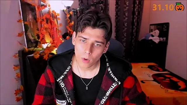 Foxicfu online show from October 22, 5:01 pm