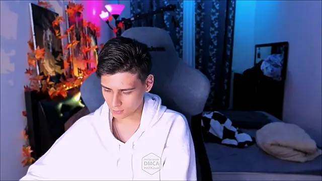 Foxicfu online show from October 1, 7:29 pm