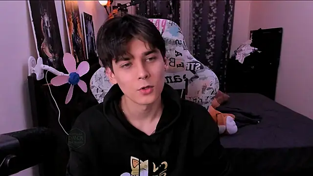 Foxicfu online show from April 8, 1:56 pm
