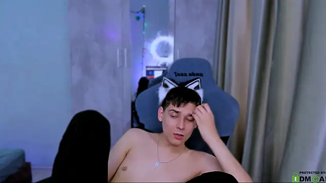 Foxicfu online show from February 4, 10:21 am