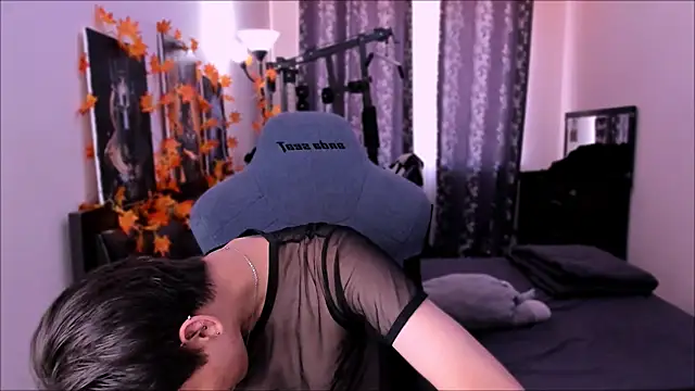 Foxicfu online show from November 29, 8:03 am