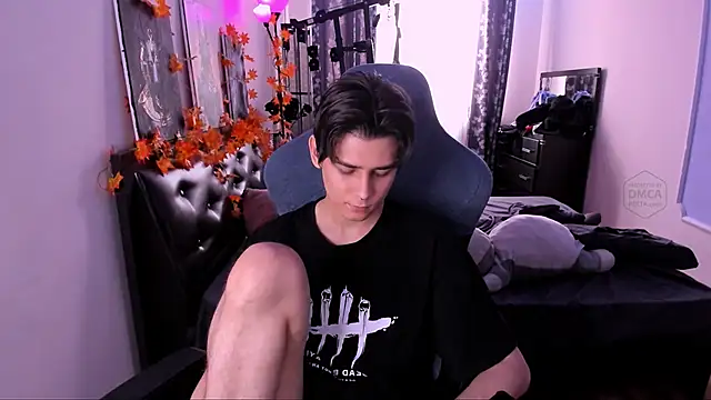 Foxicfu online show from January 12, 8:10 am