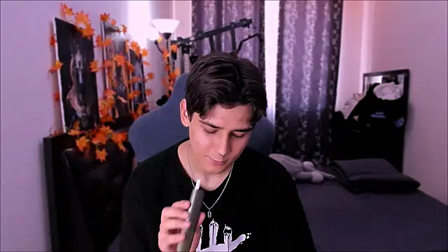 Foxicfu online show from November 28, 8:14 am