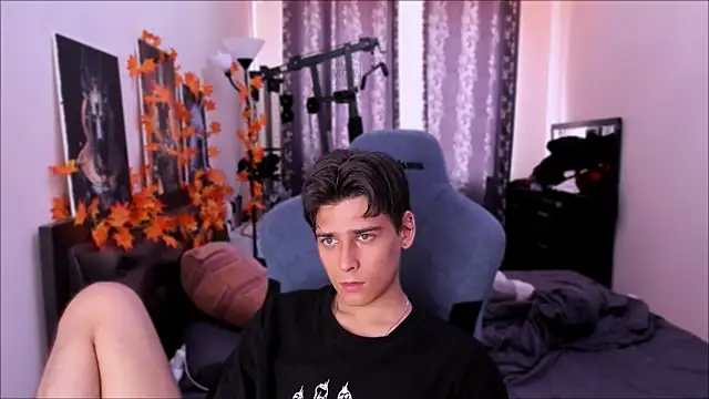 Foxicfu online show from November 16, 9:14 am