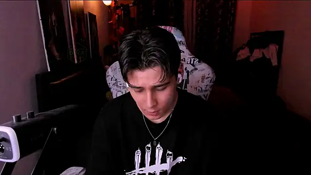 Foxicfu online show from March 30, 3:02 pm