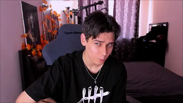 Foxicfu online show from November 20, 8:26 am