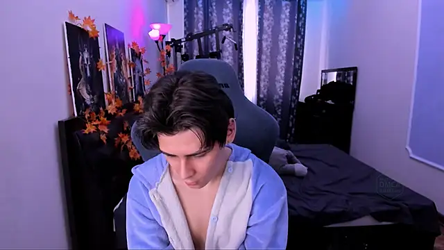 Foxicfu online show from January 6, 9:24 am