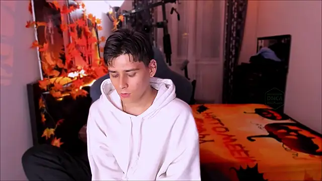 Foxicfu online show from October 10, 5:47 pm