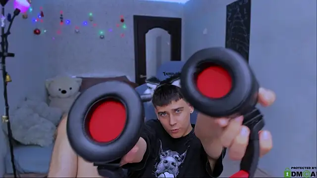 Foxicfu online show from January 11, 1:43 pm