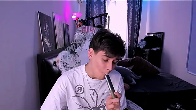 Foxicfu online show from March 3, 11:28 am