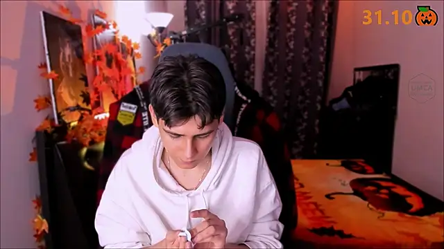 Foxicfu online show from October 27, 6:20 pm