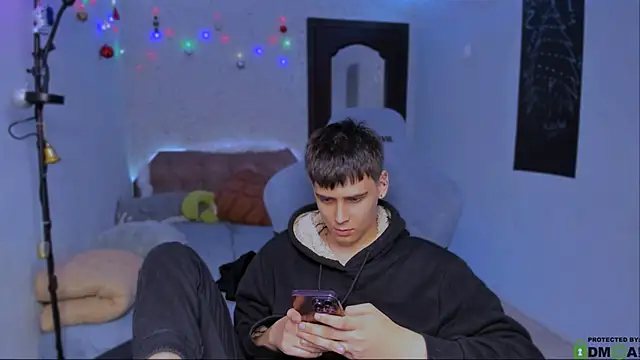 Foxicfu online show from January 27, 4:33 pm