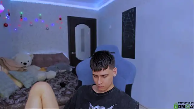 Foxicfu online show from January 13, 12:56 pm