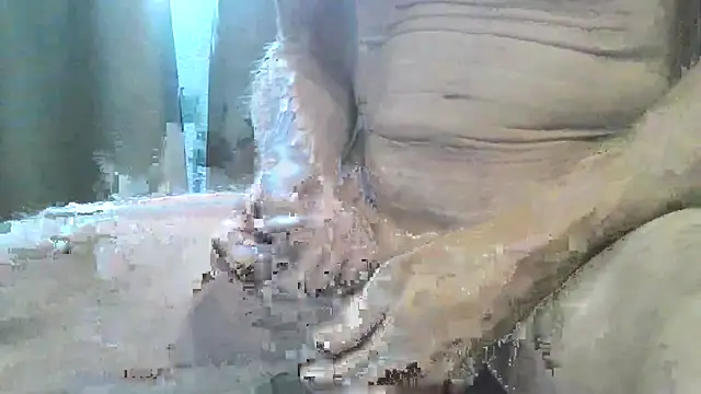 ewuich1 online show from December 14, 2:00 pm