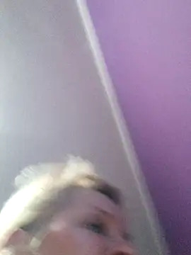 BritneyHudson online show from April 3, 1:01 am