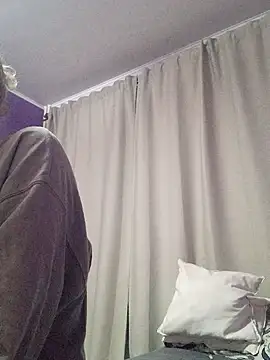 BritneyHudson online show from November 26, 2:22 am