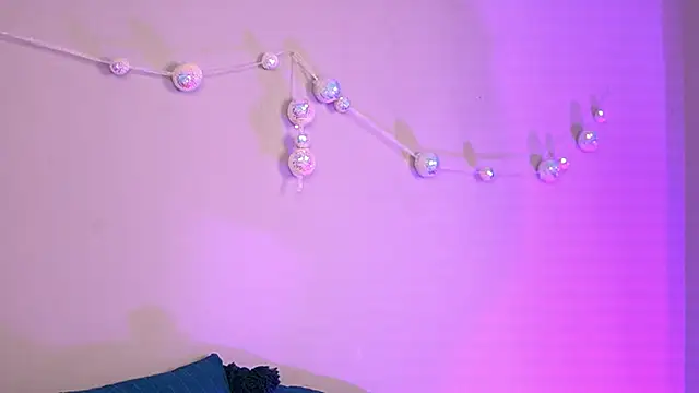 BritneyHudson online show from January 13, 5:22 am