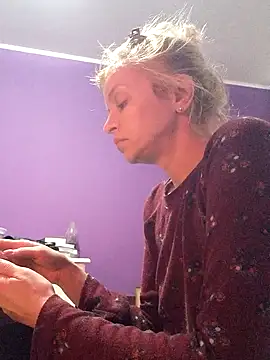 BritneyHudson online show from February 16, 6:56 am