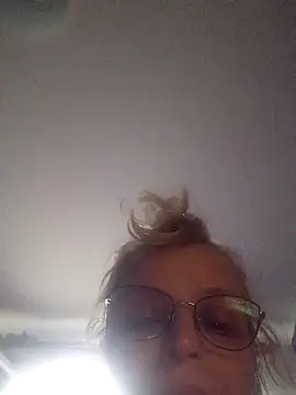 BritneyHudson online show from September 21, 6:18 am