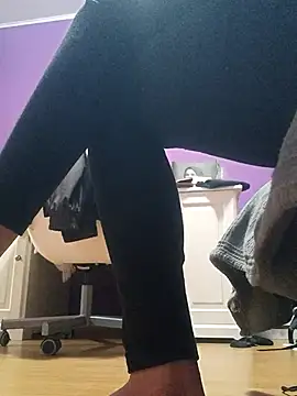 BritneyHudson online show from March 6, 2:39 am