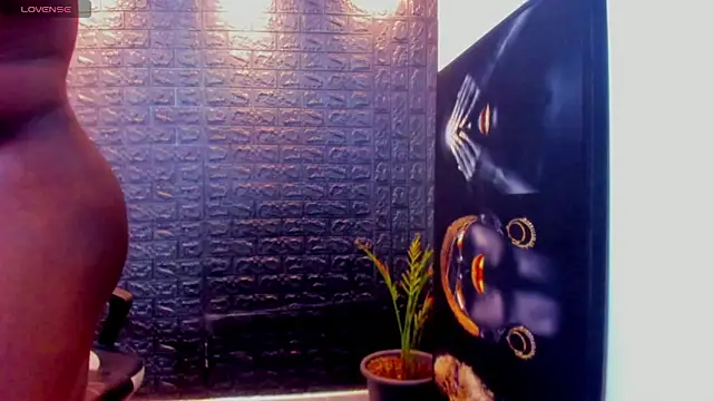 tommike online show from May 15, 2:04 pm