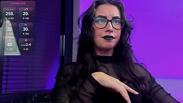 Snapshot of RitaSonnet chatting on October 28, 3:44 pm RitaSonnet online show from October 28, 3:44 pm