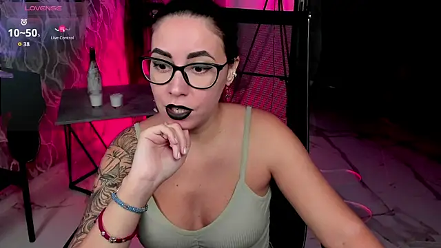 Snapshot of RitaSonnet chatting on October 12, 8:48 am RitaSonnet online show from October 12, 8:48 am