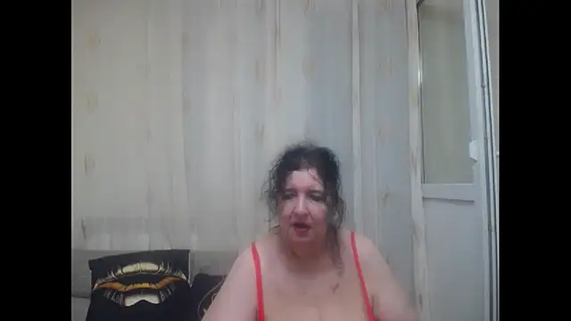 Snapshot of maturekorine chatting on June 25, 9:53 pm maturekorine online show from June 25, 9:53 pm