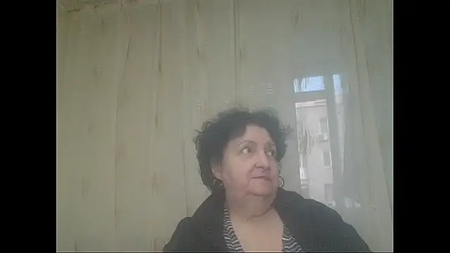Snapshot of maturekorine chatting on October 22, 3:11 pm maturekorine online show from October 22, 3:11 pm