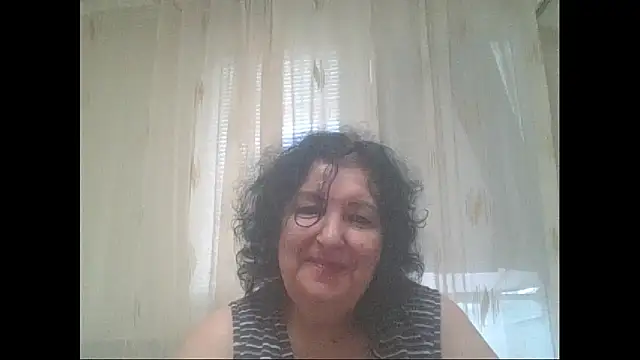 Snapshot of maturekorine chatting on June 18, 4:01 pm maturekorine online show from June 18, 4:01 pm